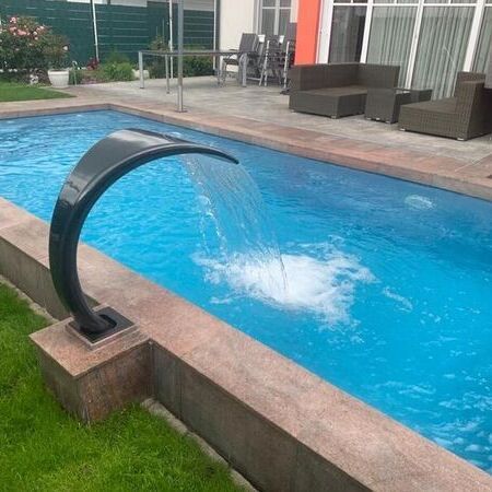 Poolumrandungen aus Naturstein